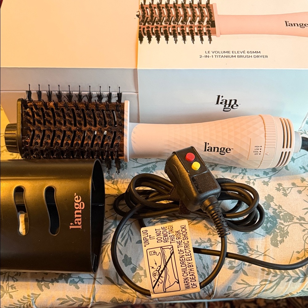 L'ange Pink and Black Titanium Brush Dryer